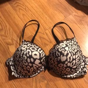 Victoria’s Secret bra!